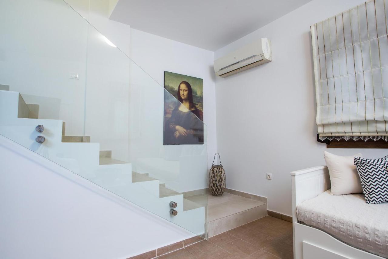 Monalisa Villa Pefki  Luaran gambar